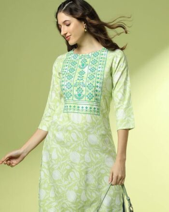 Women Floral Print Straight Kurta