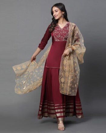 Embroidery Straight Kurta Set