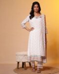 Women Floral Print Straight Kurta Set