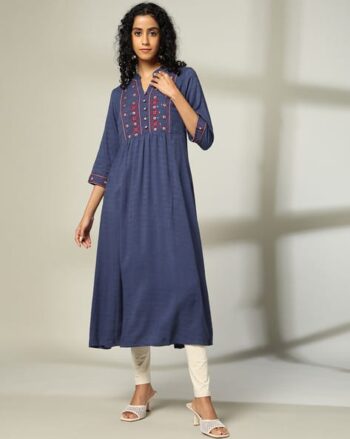 Women Embroidered Flared Kurta