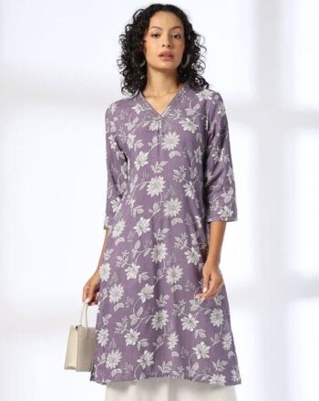 Women Floral Print Straight Kurta