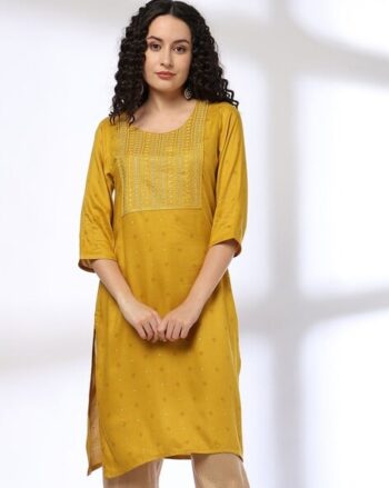 Women Embroidered Round-Neck Straight Kurta