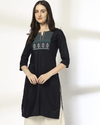 Women Zig-Zag Cross Stitch Embroidered Straight Kurta