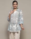 Women Floral Print Regular Fit Tunic