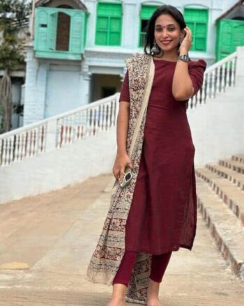 Women Floral Straight Kurta Pants Set with Dupatta