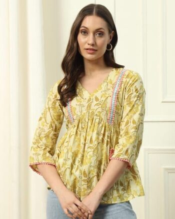 Women Relaxed Fit Floral Print Top