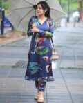 Women Embroidered Straight Kurta Set