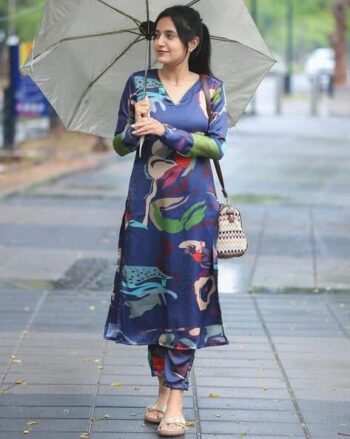 Women Embroidered Straight Kurta Set