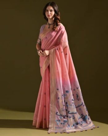 Women Floral Print Saree with Contrast Border