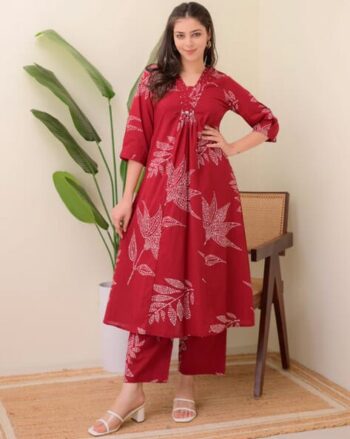 Women Floral Print Straight Kurta Set