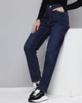 Women Relaxed Tapered Fit High-Rise Light Fade Stretchable Jeans