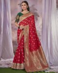 Women Floral Woven Banarasi Saree with Contrast Border