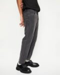 max_grey_men_rinsed_regular_fit_jeans.jpg