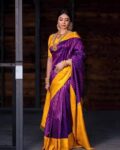 Paisley Woven Kanjeevaram Saree with Contrast Border