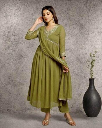 Women Embroidery Straight Kurta Set