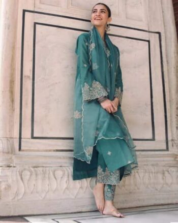 Women Paisley Print Anarkali Kurta with Dupatta