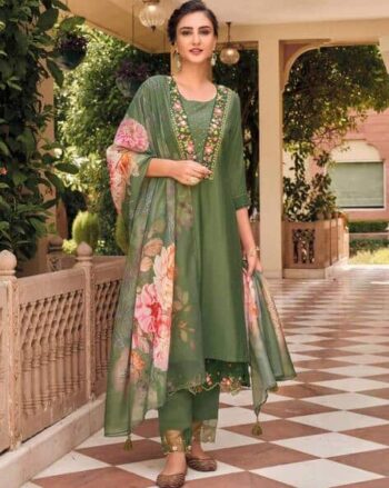 Women Straight Kurta Set with Embroidery