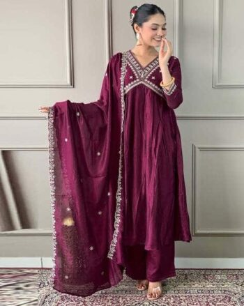 Women Floral Print Straight Kurta Suit Set