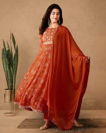 Women Floral Embroidery Flared Kurta Set