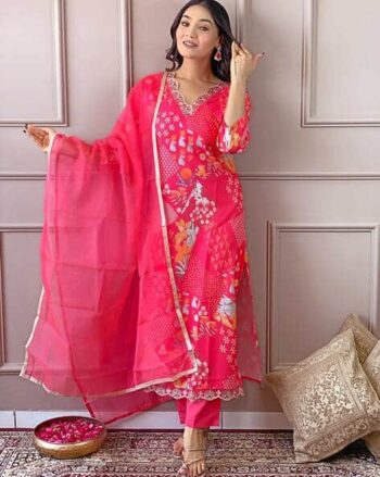 Women Floral Print Straight Kurta with Pants & Dupatta