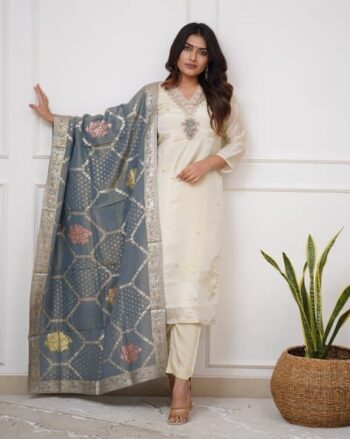 Floral Print Straight Kurta & Pants Set