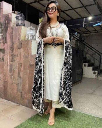 Women Embroidery Anarkali Kurta Set