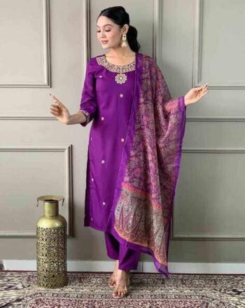 Women Embroidery Kurta Set