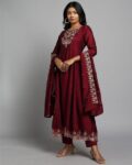 Women Floral Print Flared Kurta & Palazzos