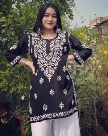 Women Embroidery Straight Kurta