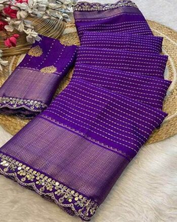 Women Embellished Saree with Contrast Border