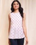 Women Floral Print Relaxed Fit Pintuck Top