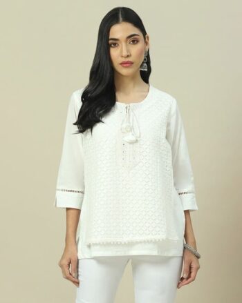 Women Embroidered Cotton Straight Tunic