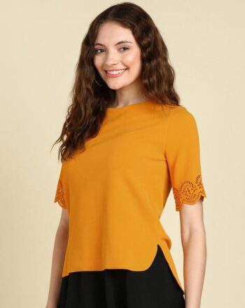 Women Relaxed Fit Round-Neck Top