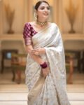 Women Soft Silk Saree with Contrast Border