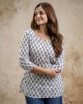 Women Floral Print V-Neck Kurti