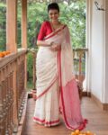 Women Mul Cotton Saree with Tassels