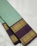 Women Checked Saree with Contrast Border