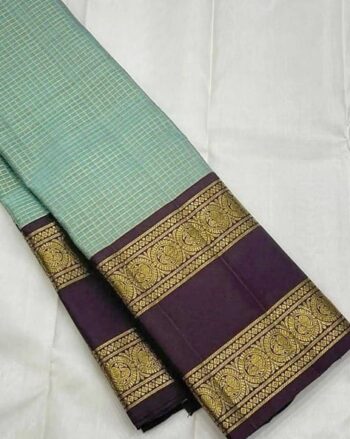 Women Checked Saree with Contrast Border