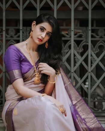 Women Banarasi Silk Saree with Contrast Border