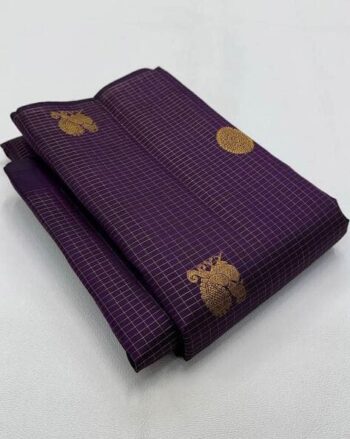 Women Banarasi Silk Saree with Contrast Border