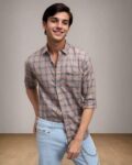 Men Checked Slim Fit Shirt with Patch Pocket