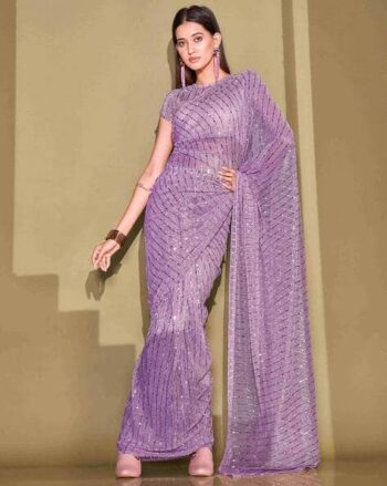 Women Embellished Saree with Patch Border