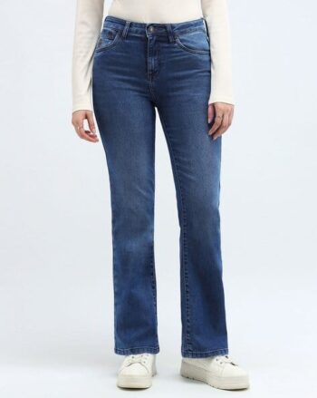 Women Lightly Washed Bootcut Jeans