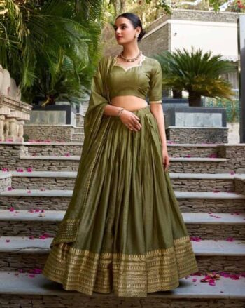 Women Embellished Lehenga Choli Set