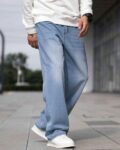 Mid-Rise Jeans with Insert Pockets