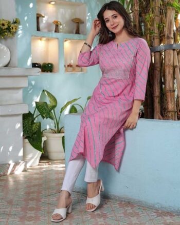 Women Embroidered Straight Kurta