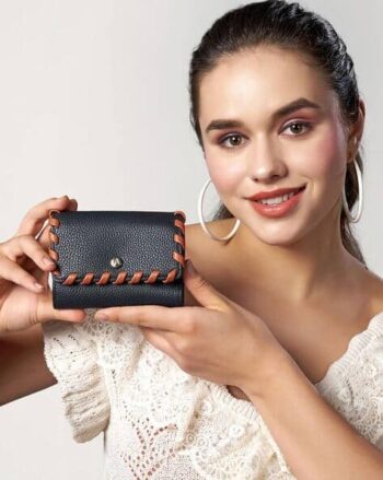 Women Bi-Fold Wallet