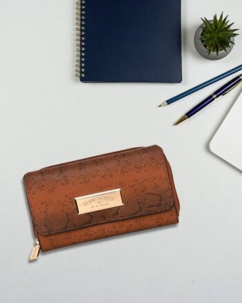 Women Front Flap Tri-Fold Wallet