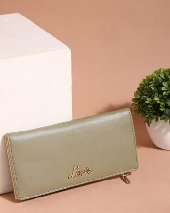 Bi-Fold Wallet with Snap Button Closure