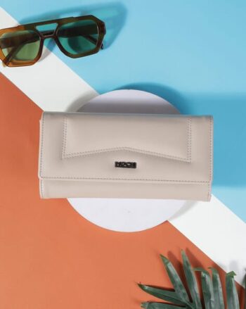 Women Textured Bi-fold Wallet
